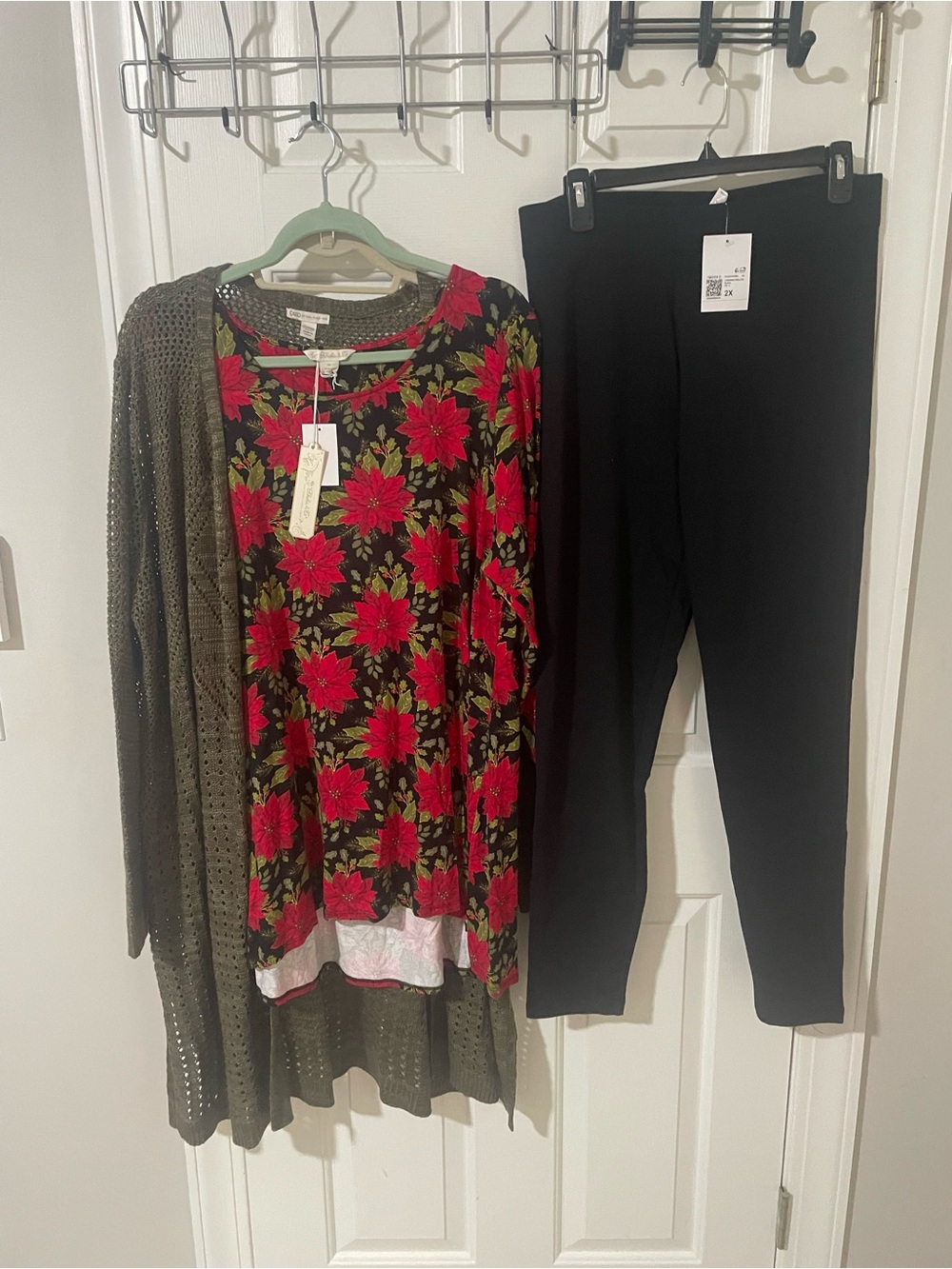 Women's Black Ponte Leggings -poinesstia nwt 2x top 2x knit cardigan olive